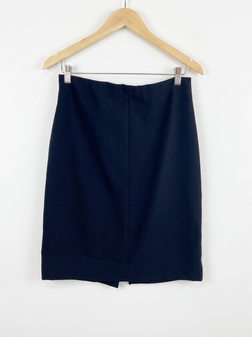 Vince. Black Italian Fabric Pencil Skirt - Size 8 Professional Workwear
